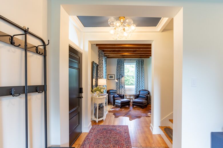 Stunning Renovated 1837 Farmhouse - Bellefonte, Pennsylvania