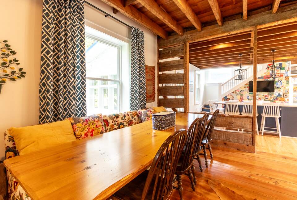 Stunning Renovated 1837 Farmhouse - Bellefonte, Pennsylvania