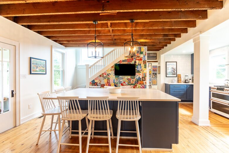 Stunning Renovated 1837 Farmhouse - Bellefonte, Pennsylvania
