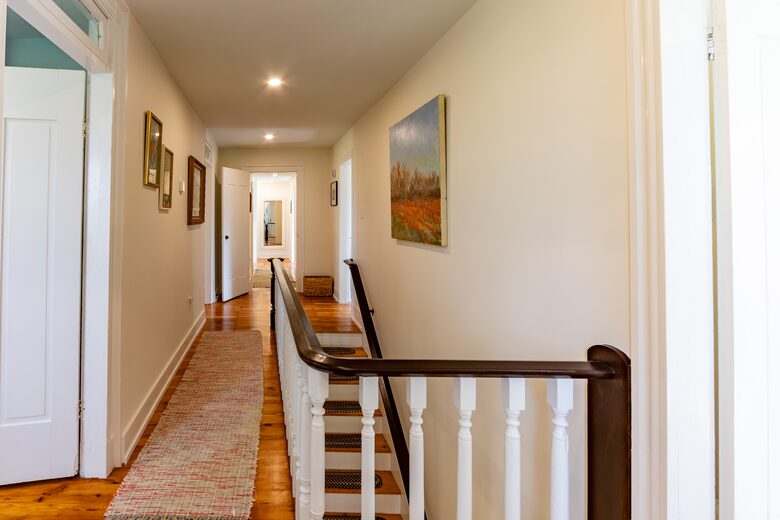 Stunning Renovated 1837 Farmhouse - Bellefonte, Pennsylvania