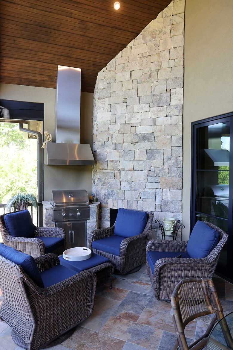 Screened porch with FP and Grill