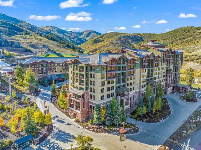 Grand Summit Ski-In Ski-Out Luxury Residence - Park City, Utah