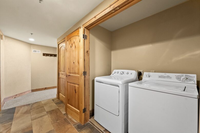 Grand Summit Ski-In Ski-Out Luxury Residence - Park City, Utah
