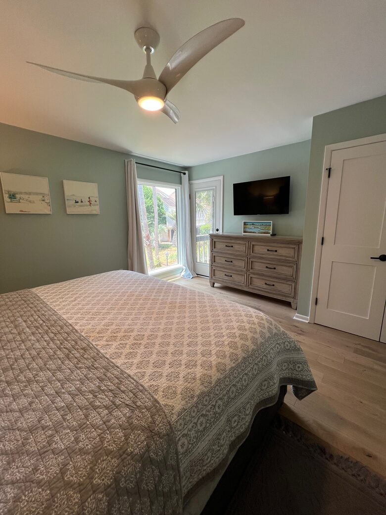 Primary Bedroom main floor