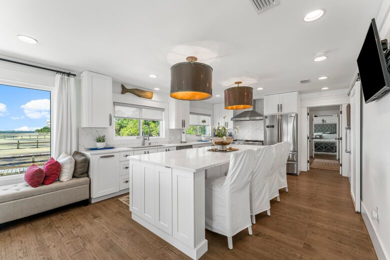 Bayfront Modern Getaway with a Pool - Panama City, Florida