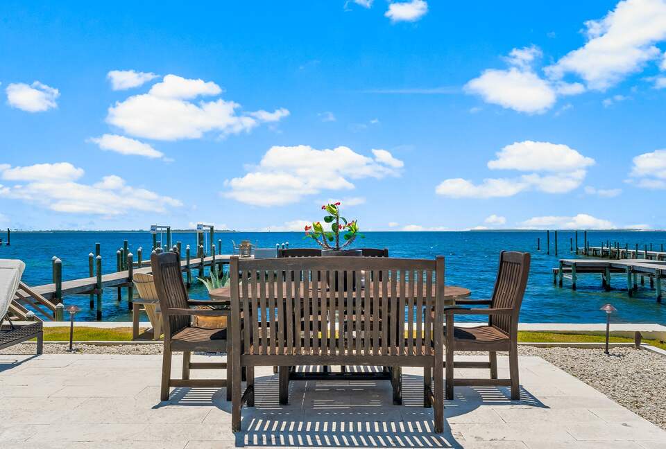 Bayfront Modern Getaway with a Pool - Panama City, Florida