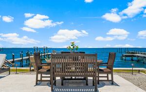 Bayfront Modern Getaway with a Pool - Panama City, Florida