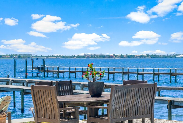 Bayfront Modern Getaway with a Pool - Panama City, Florida