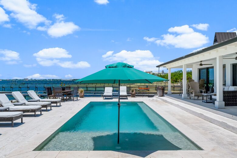 Bayfront Modern Getaway with a Pool - Panama City, Florida