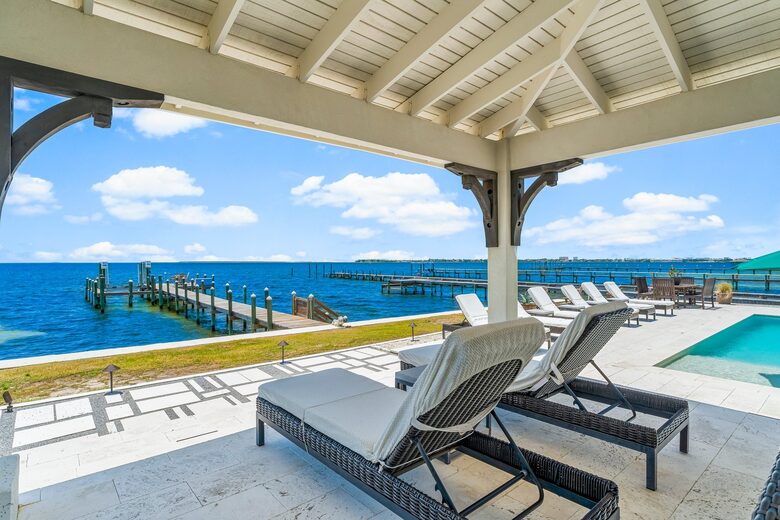 Bayfront Modern Getaway with a Pool - Panama City, Florida