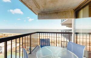 Ocean Front Villa Located on the 9th Floor - Ocean City, Maryland