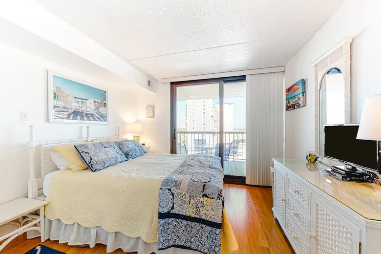 Ocean Front Villa Located on the 9th Floor - Ocean City, Maryland