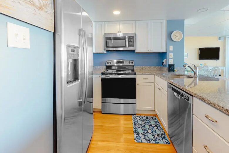 Ocean Front Villa Located on the 9th Floor - Ocean City, Maryland