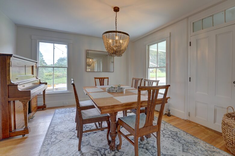 York River Farmhouse | Classic Maine Charm with Modern Day Luxury - York, Maine
