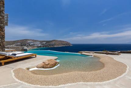 Lagoon infinity pool