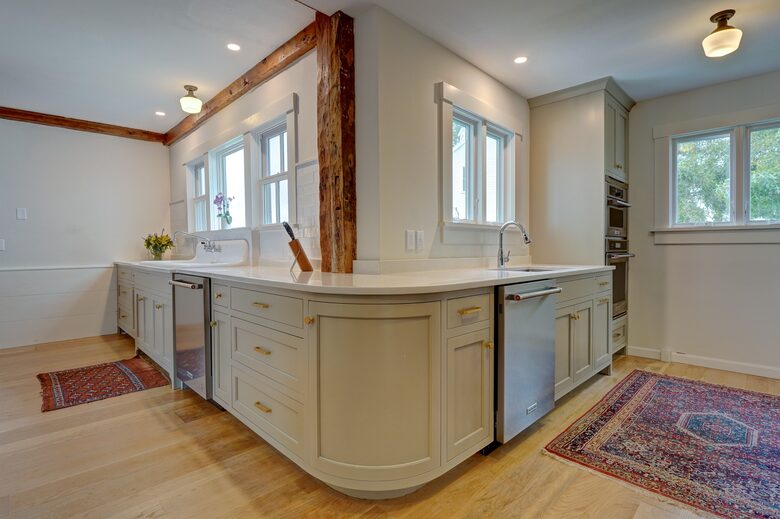 York River Farmhouse | Classic Maine Charm with Modern Day Luxury - York, Maine