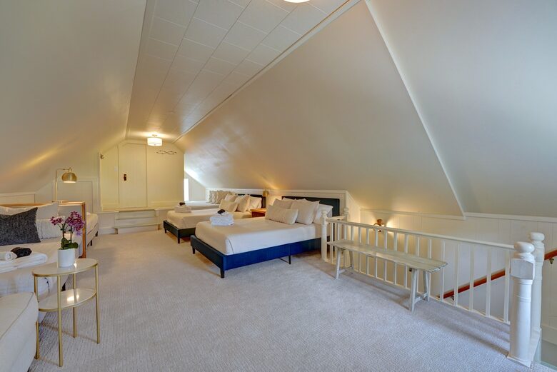 York River Farmhouse | Classic Maine Charm with Modern Day Luxury - York, Maine