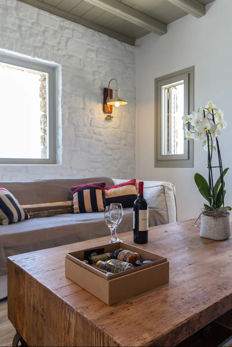 Rocky Retreat Villa - Agrari, Mykonos, Greece