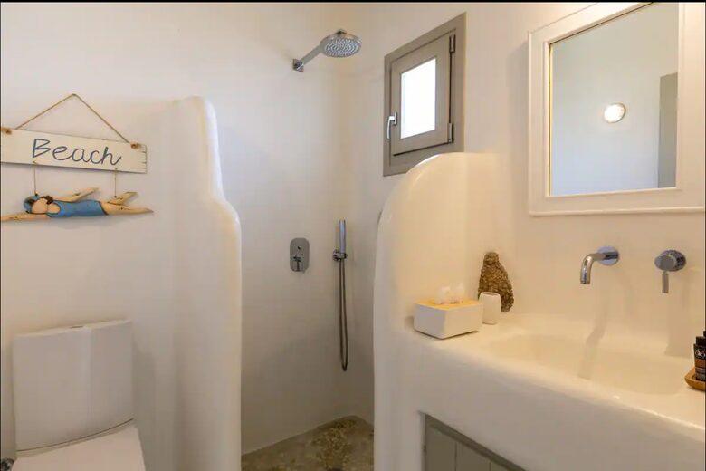 Upstairs bathroom