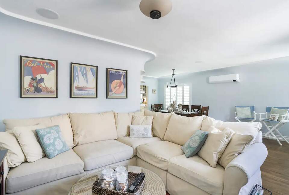 Cottage By The Sea and Bay - San Diego, California