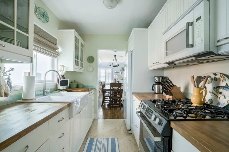 Cottage By The Sea and Bay - San Diego, California