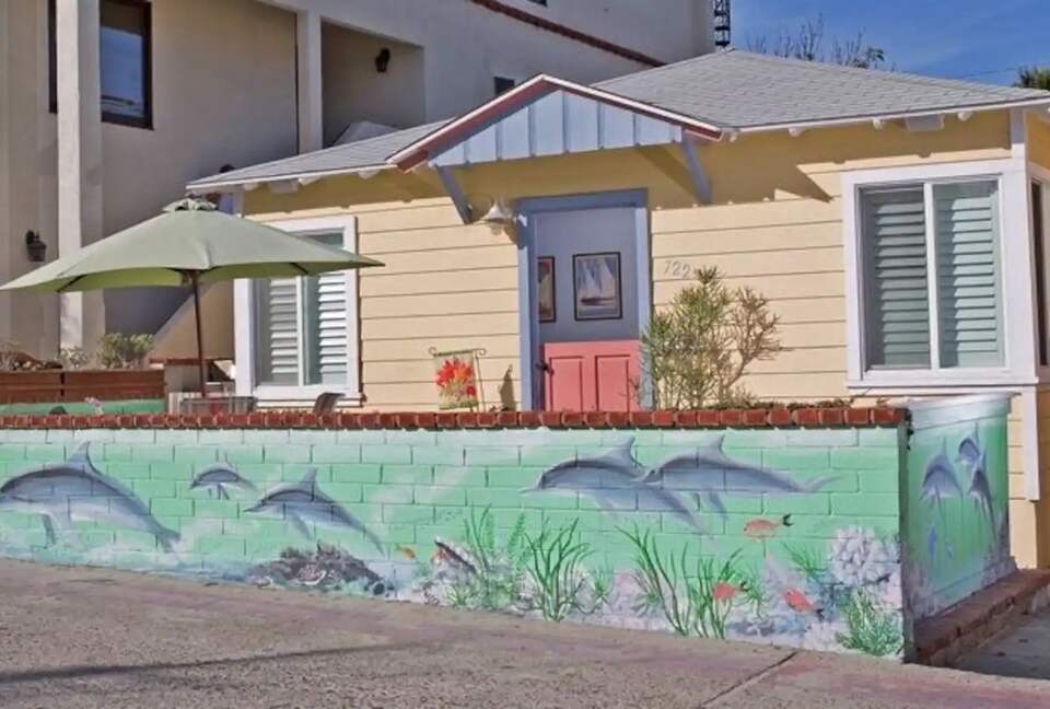 Cottage By The Sea and Bay - San Diego, California