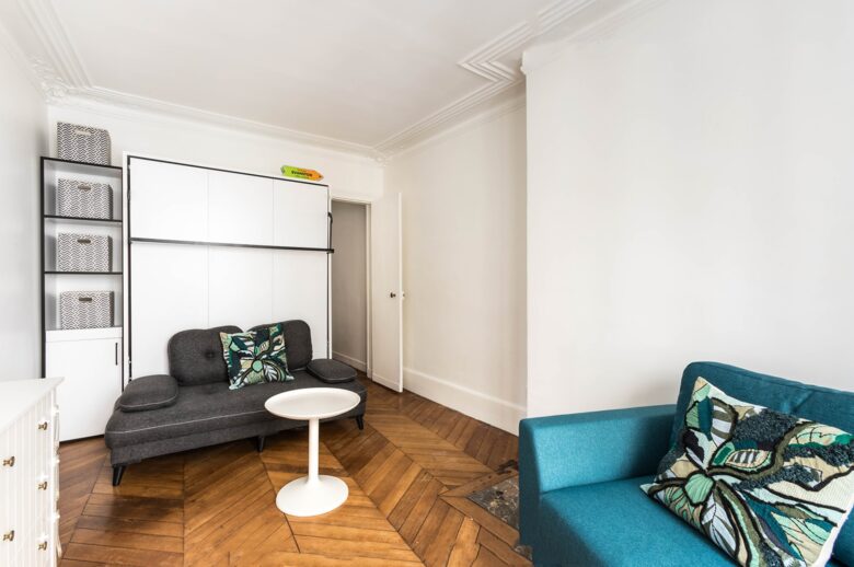 Renovated Haussmannian Apartment Near Rue Des Martyrs - Paris, France