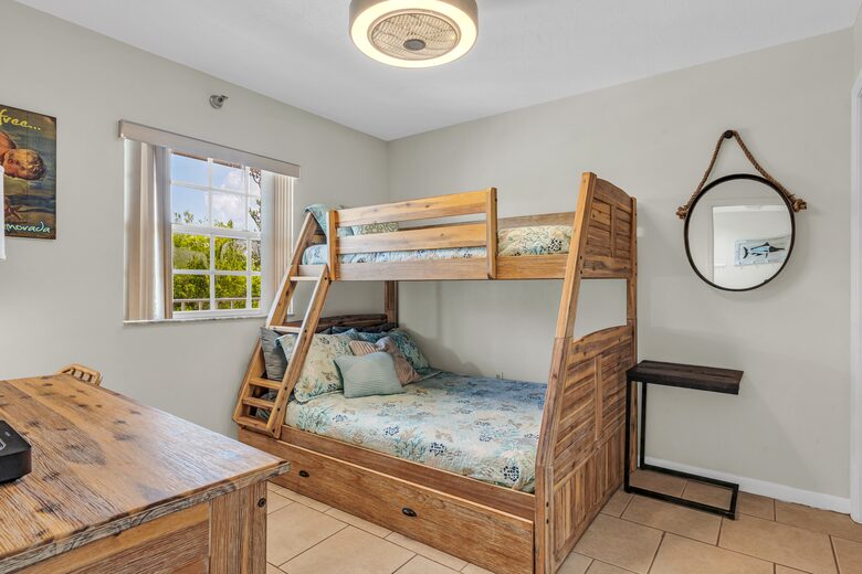 Sea Side Dreams at Ocean Pointe Resort in Key Largo - Tavernier, Florida