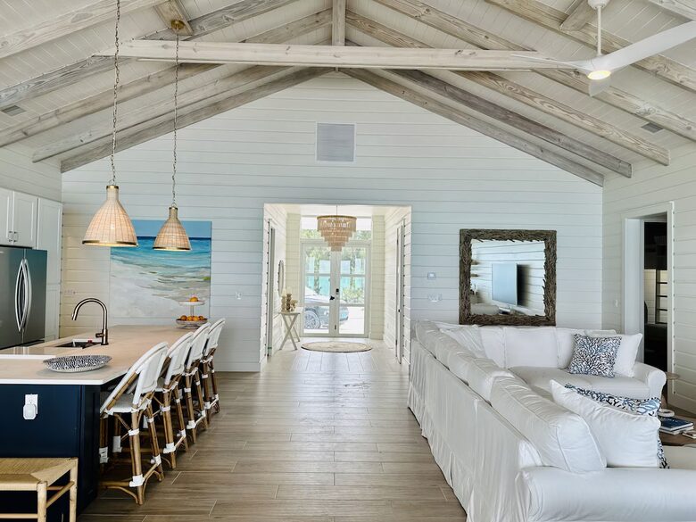 Vista Blue: Bahamas Beachfront Paradise - Tar Bay, Bahamas