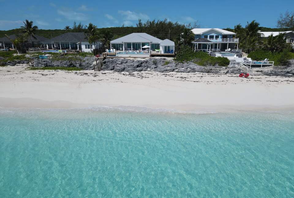 Vista Blue: Bahamas Beachfront Paradise - Tar Bay, Bahamas