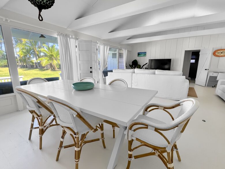 Kai Mele | Beachside Bungalow - Kailua, Hawaii