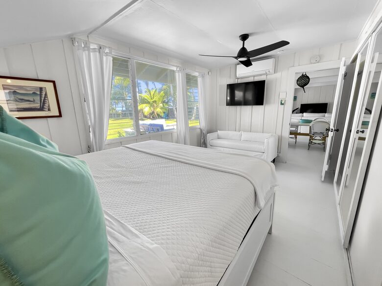 Kai Mele | Beachside Bungalow - Kailua, Hawaii