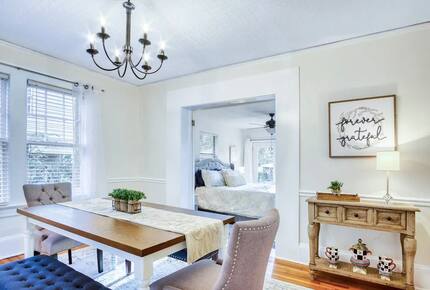 Historic Charm, Modern Comfort - Jacksonville, Florida