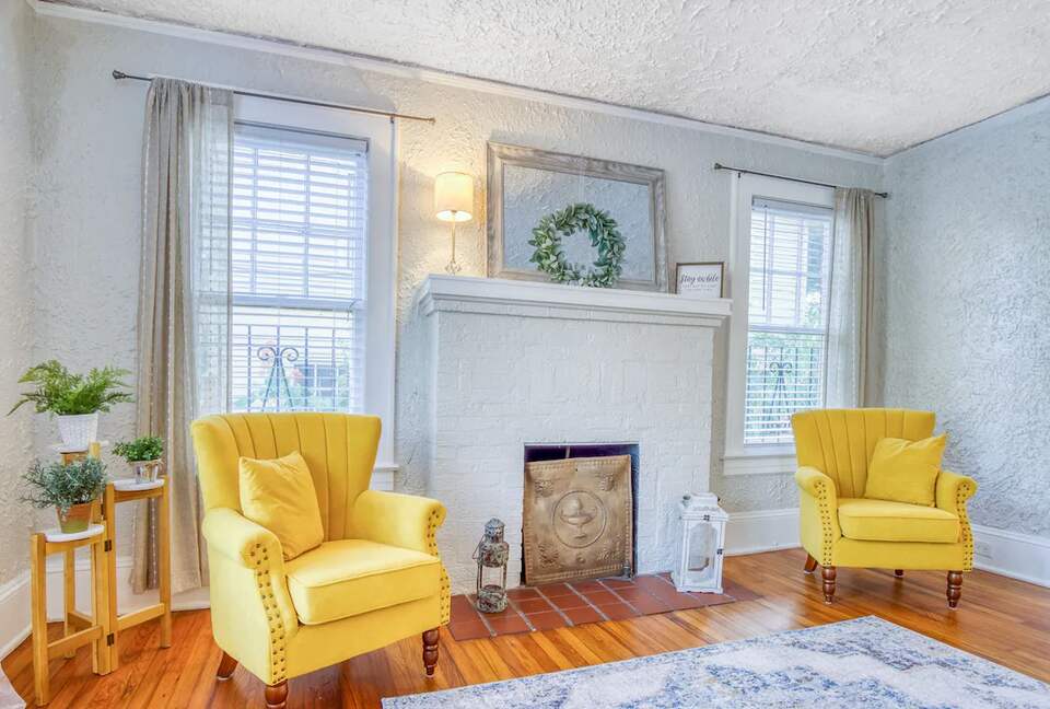 Historic Charm, Modern Comfort - Jacksonville, Florida