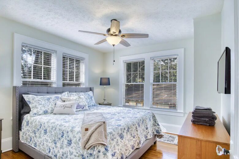 Historic Charm, Modern Comfort - Jacksonville, Florida