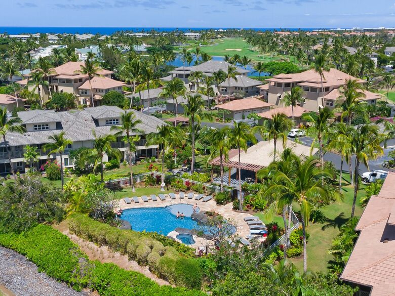 Big Kahuna Stunning Retreat - Waikoloa Village, Hawaii
