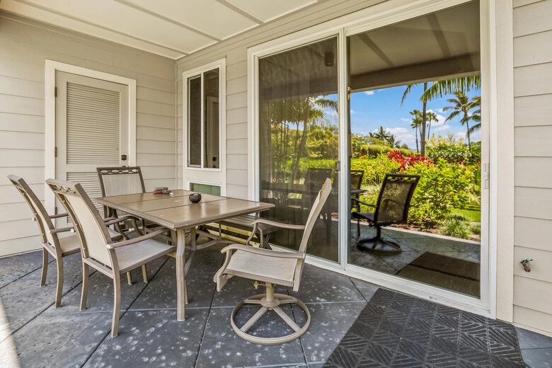 Big Kahuna Stunning Retreat - Waikoloa Village, Hawaii