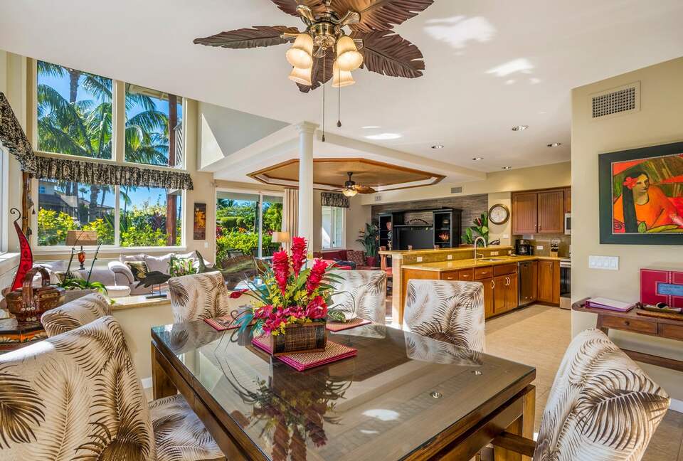 Big Kahuna Stunning Retreat - Waikoloa Village, Hawaii