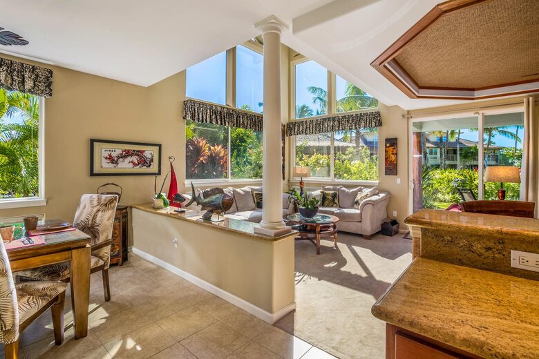 Big Kahuna Stunning Retreat - Waikoloa Village, Hawaii