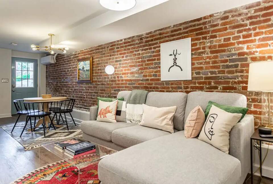 Charming Victorian Home in Historic Capitol Hill - Washington, Washington DC