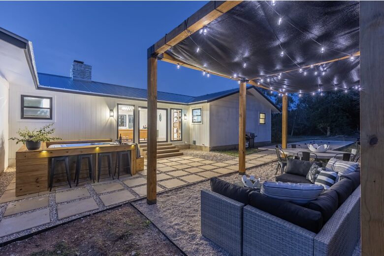 The Wildflower Haus- GORGEOUS Texas Hill Country! - Fredericksburg, Texas
