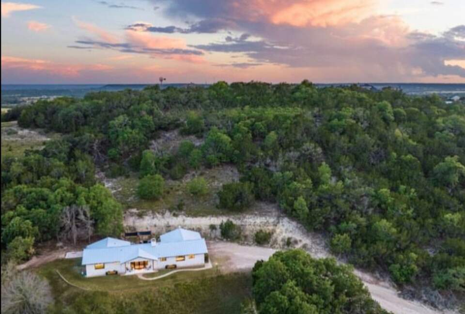The Wildflower Haus- GORGEOUS Texas Hill Country! - Fredericksburg, Texas