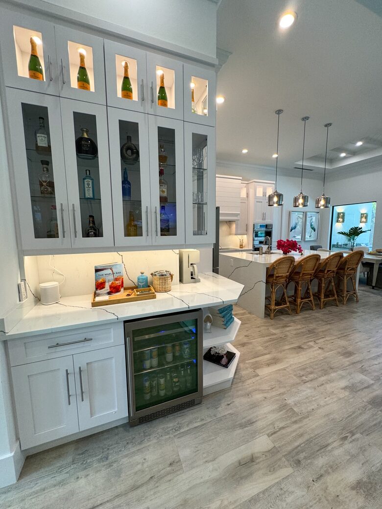 Waterfront Sanctuary at the Tip of the Canal | Marco Island - Marco Island, Florida