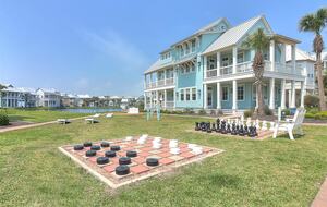 Cinnamon Shore's Casa Blanca - Port Aransas, Texas