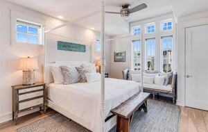 Cinnamon Shore's Casa Blanca - Port Aransas, Texas