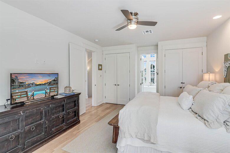 Cinnamon Shore's Casa Blanca - Port Aransas, Texas