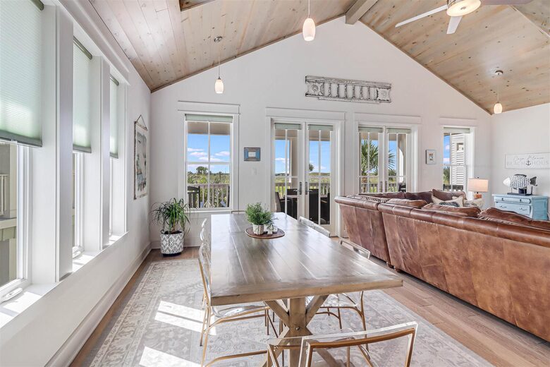 Cinnamon Shore's Casa Blanca - Port Aransas, Texas