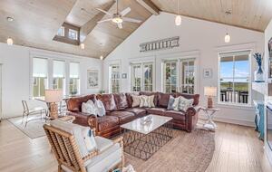 Cinnamon Shore's Casa Blanca - Port Aransas, Texas