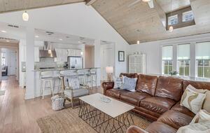 Cinnamon Shore's Casa Blanca - Port Aransas, Texas