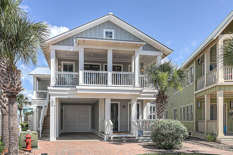 Cinnamon Shore's Casa Blanca - Port Aransas, Texas